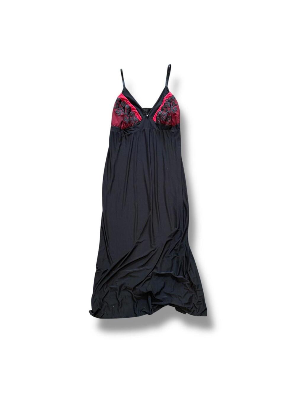 Black & Red Vamp Maxi Dress